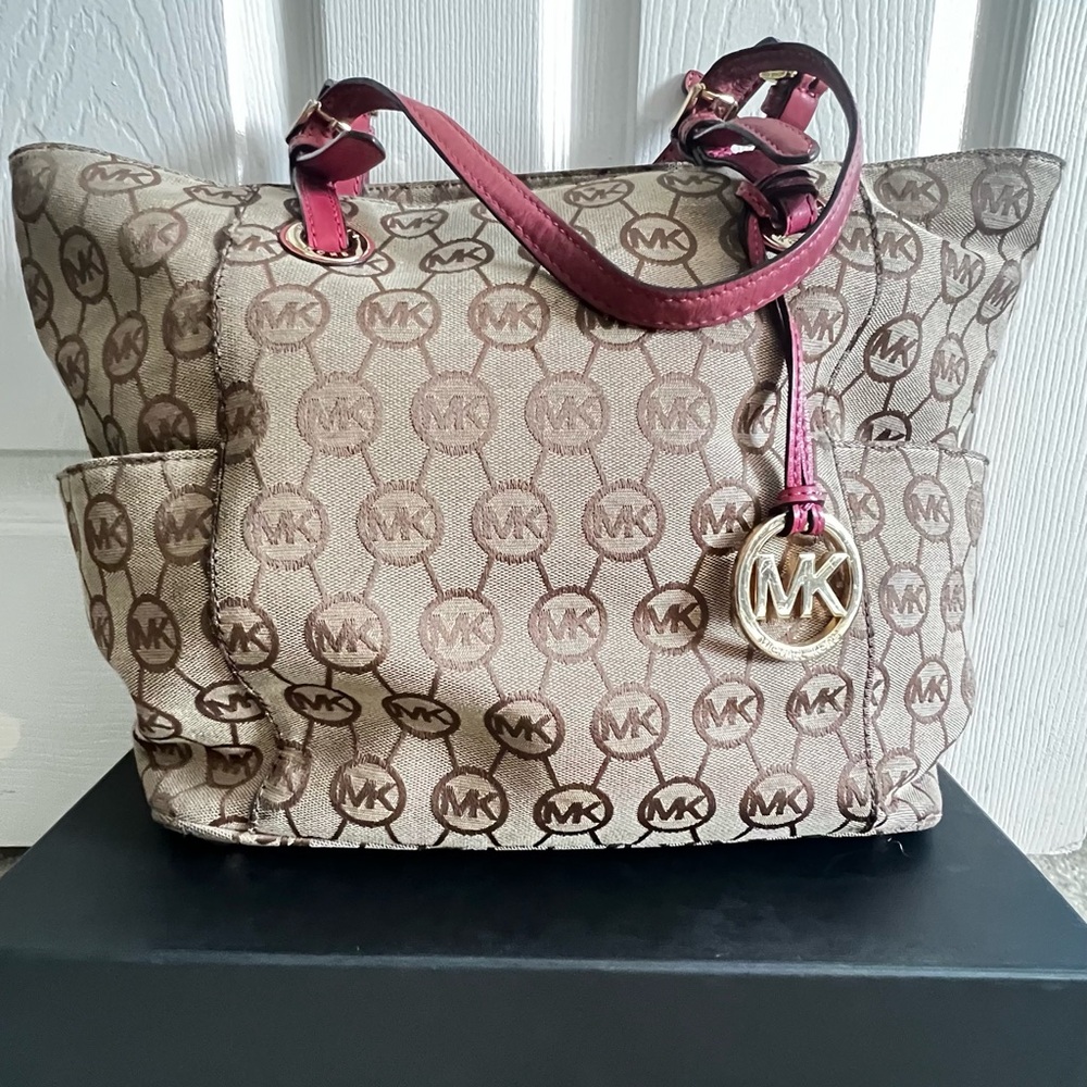 Micheal Kors Toto bag